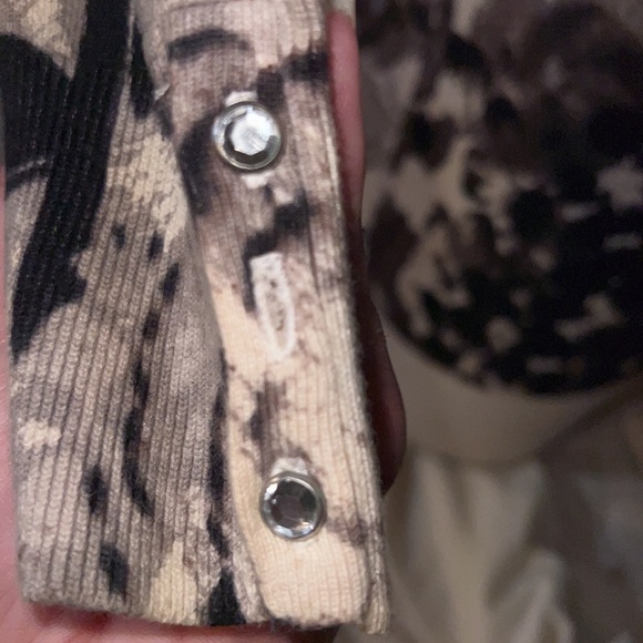 EXPRESS COVER UP/ sweater shirt - Picture 8 of 9